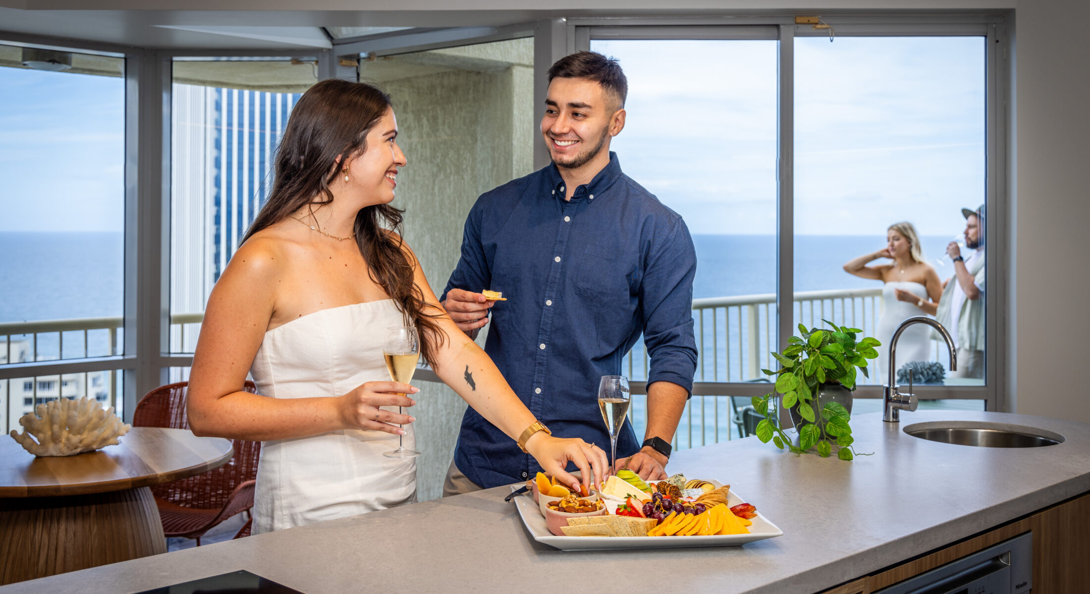 Novotel Surfers Paradise - Penthouse - Living Area